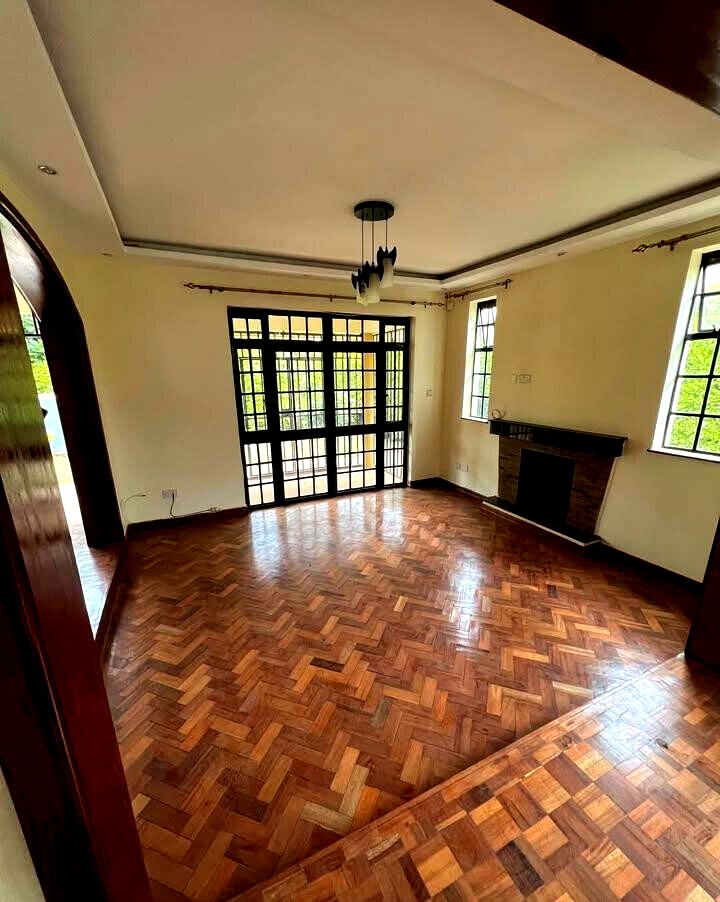 4BR Townhouse with Pool & Sunken Lounge - Loresho Gated Estate