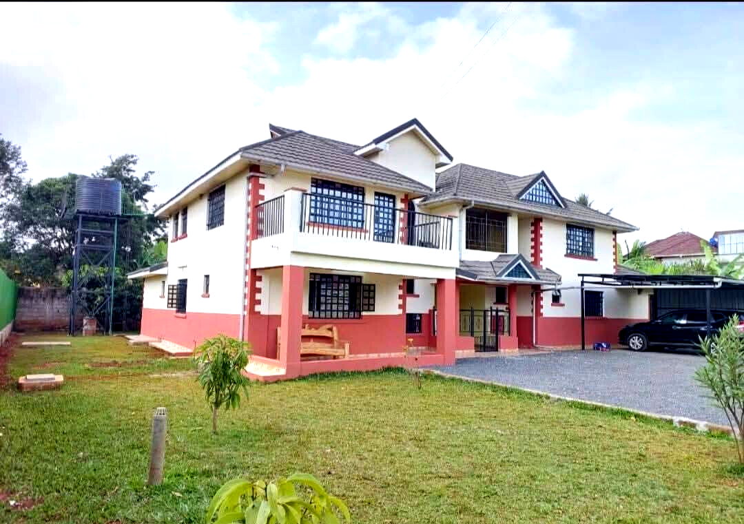 5BR All-Ensuite Townhouse on Quarter-Acre – Garden Estate