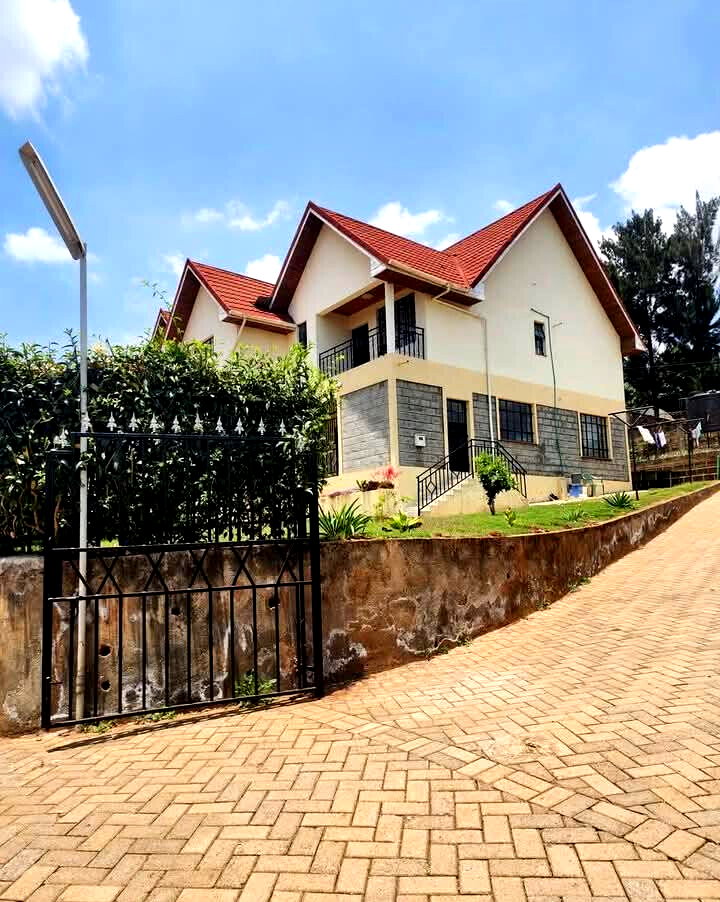 4BR All-Ensuite Villa with Pool & Play Area - Oloolua Ngong