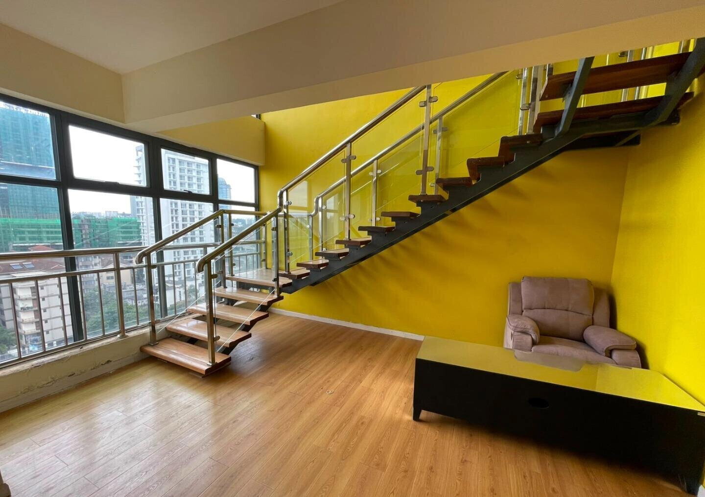 6-Bedroom Penthouse Duplex with Ensuites & Balconies - Spring Valley