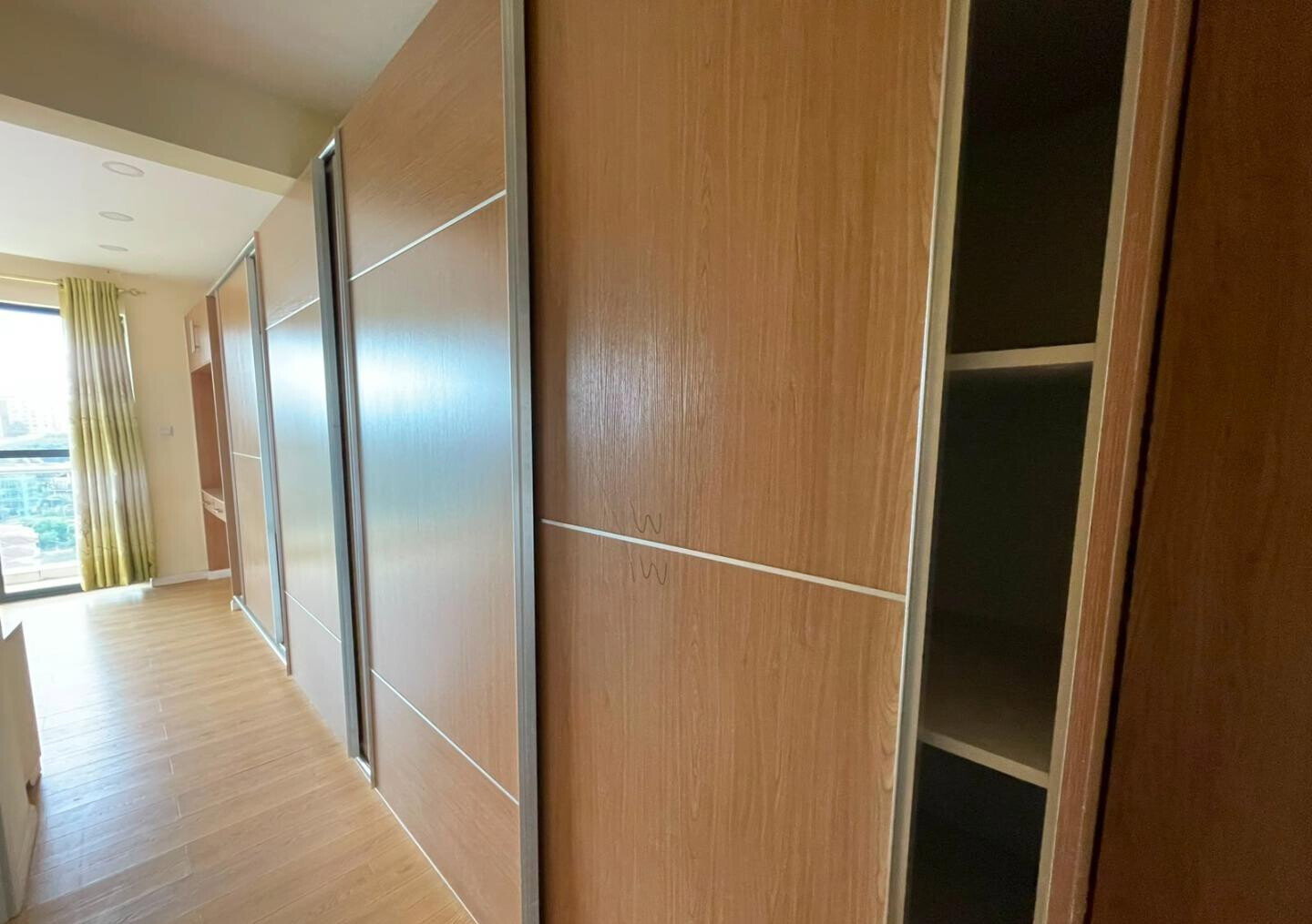 6-Bedroom Penthouse Duplex with Ensuites & Balconies - Spring Valley