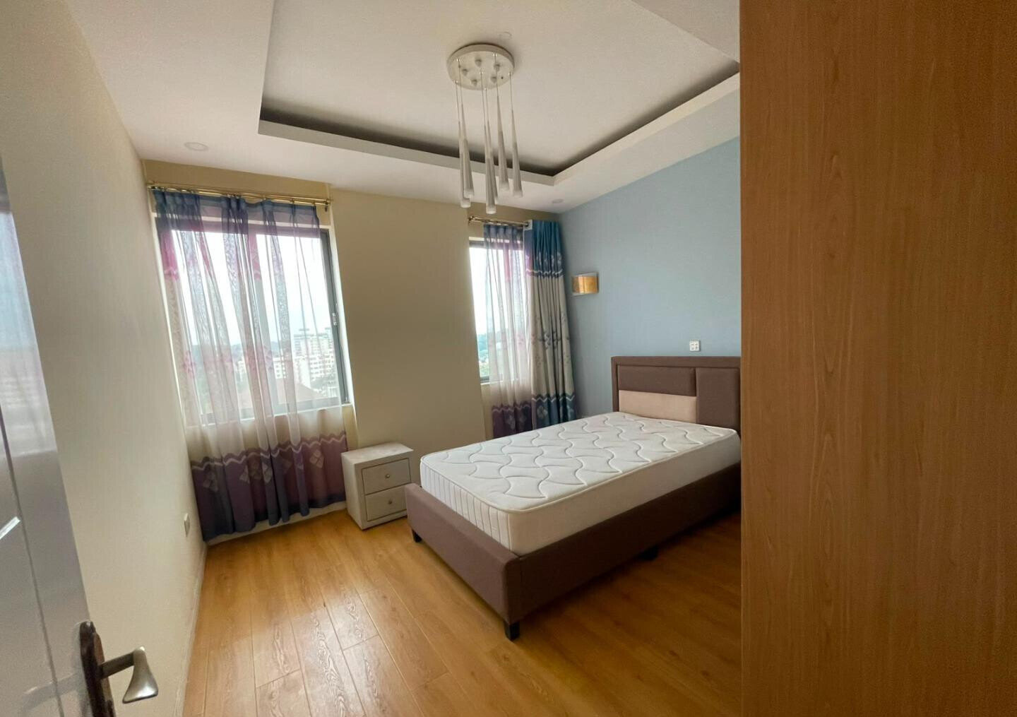 6-Bedroom Penthouse Duplex with Ensuites & Balconies - Spring Valley