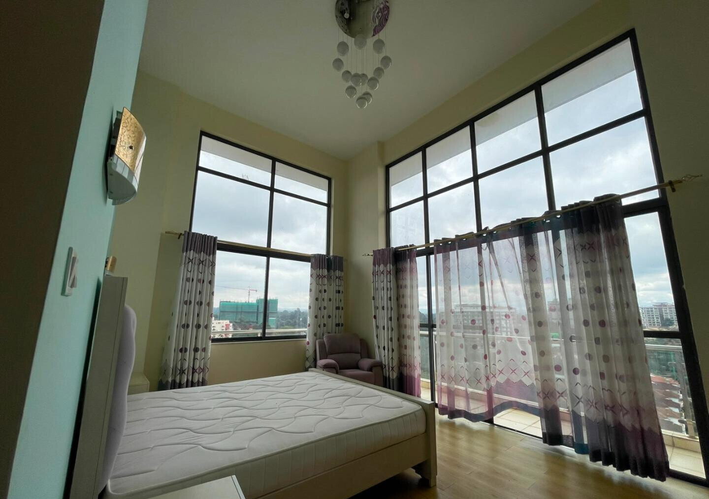 6-Bedroom Penthouse Duplex with Ensuites & Balconies - Spring Valley