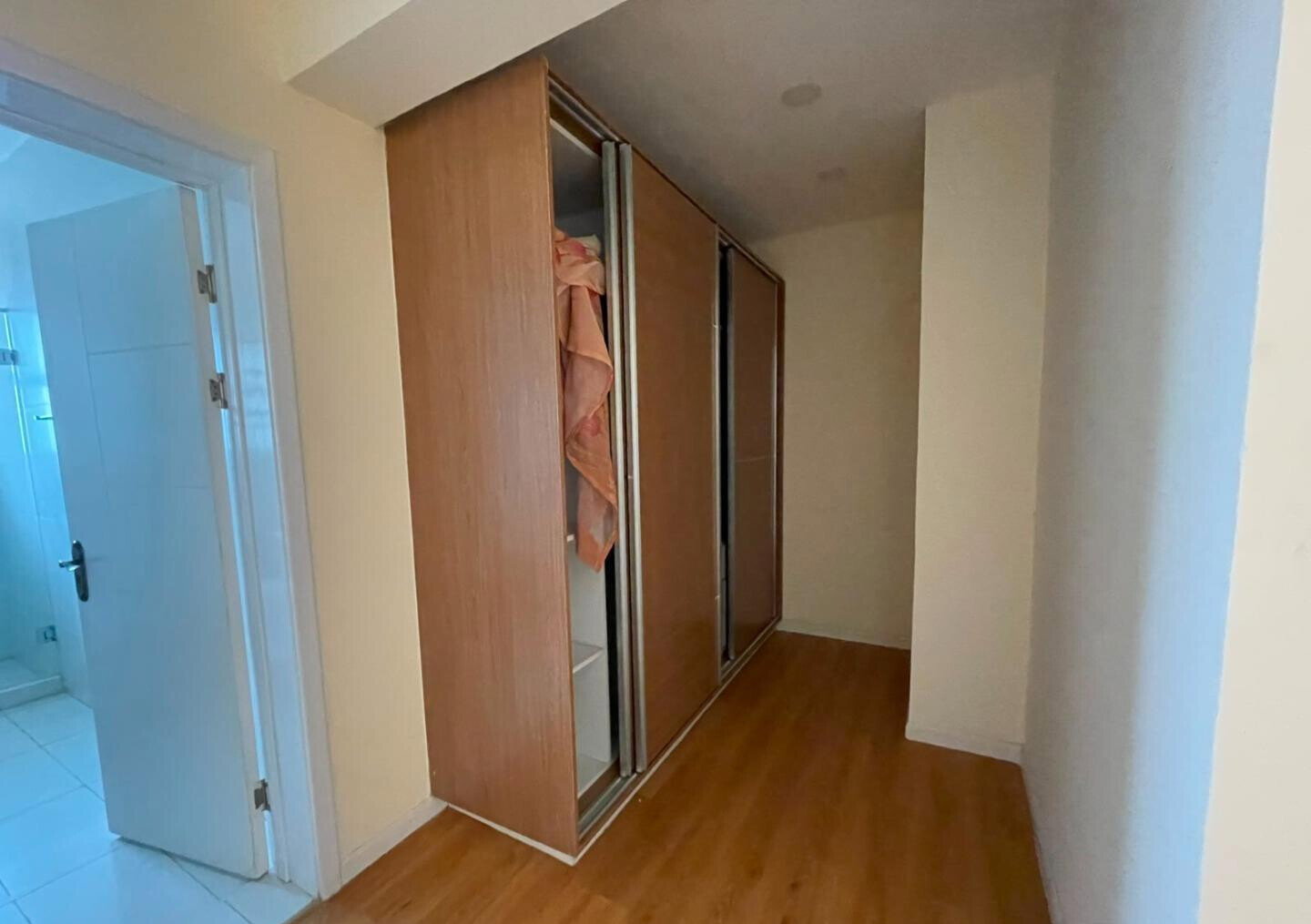 6-Bedroom Penthouse Duplex with Ensuites & Balconies - Spring Valley