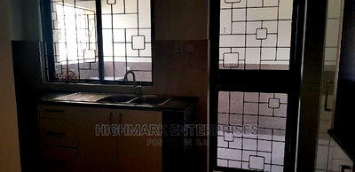 3bdrm Apartment in South C for Sale - Image 11