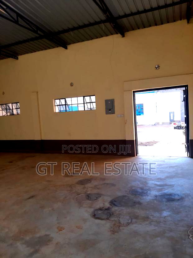 Godowns for Rent Near Thika Highschool - 900 1,200 Sq. Ft