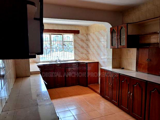 Office / Restuarant Rent Space Availble