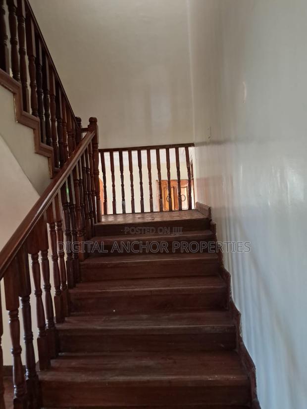 Office / Restuarant Rent Space Availble