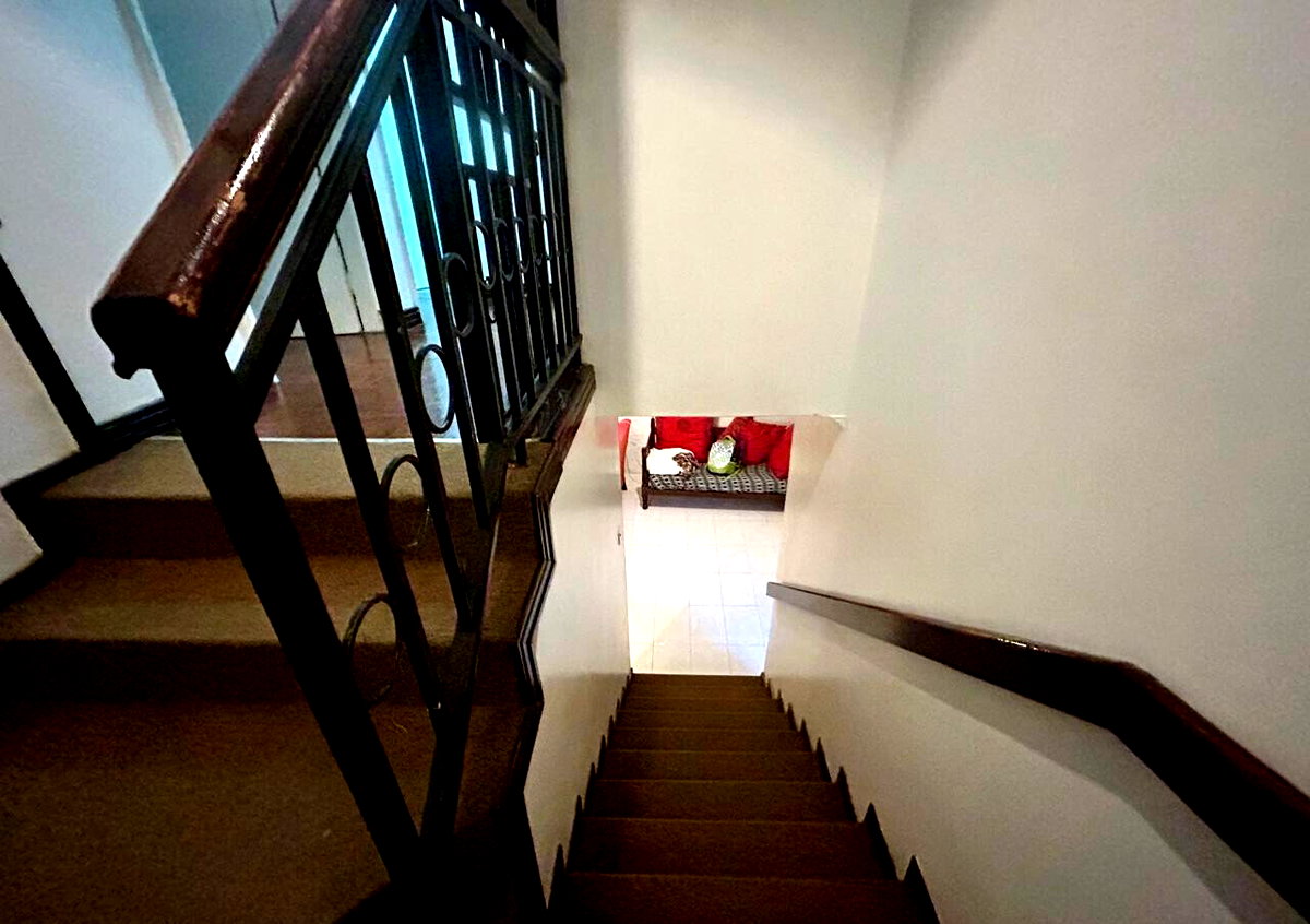 3-Bed Maisonette with Dual-Use Potential - Westlands