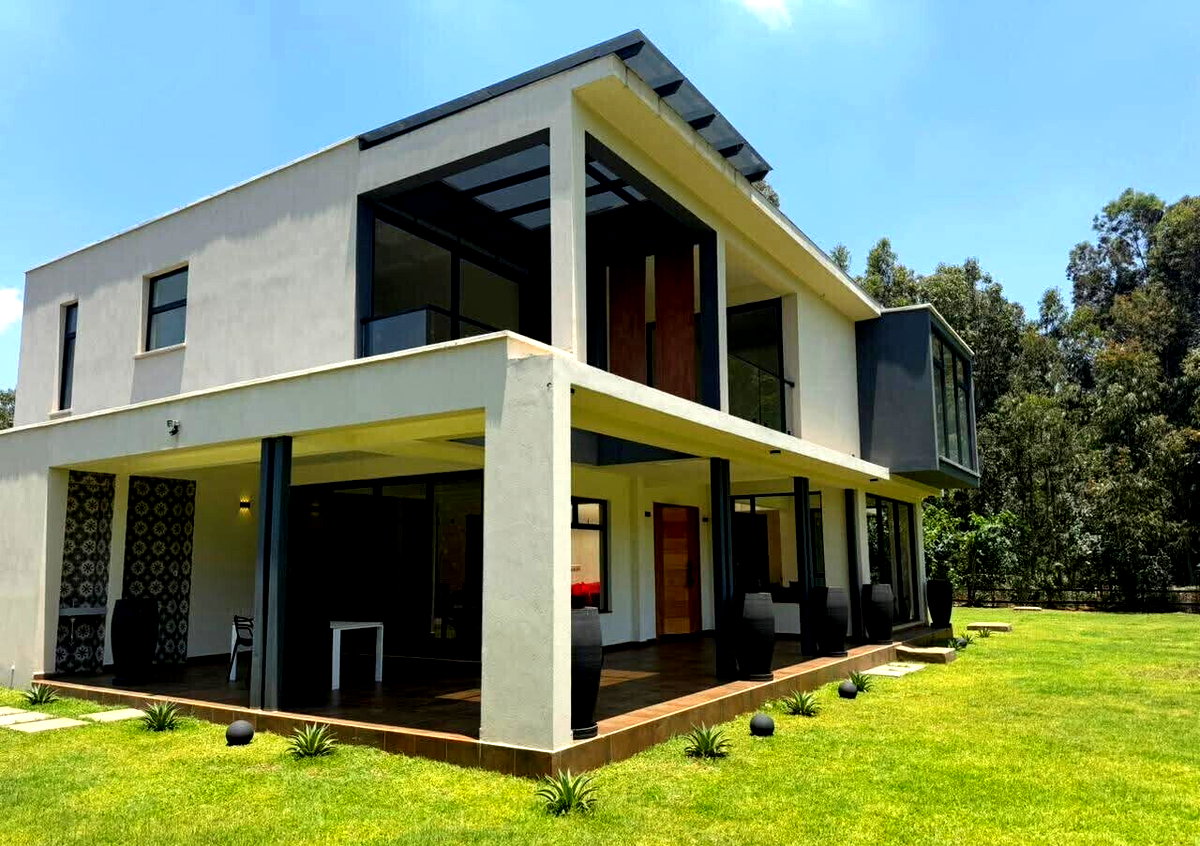 Elegant 5-Bed Townhouse with Mature Garden – Karen