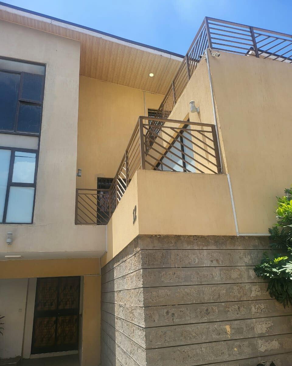 4BR Townhouse Overlooking Nairobi National Park - Syokimau