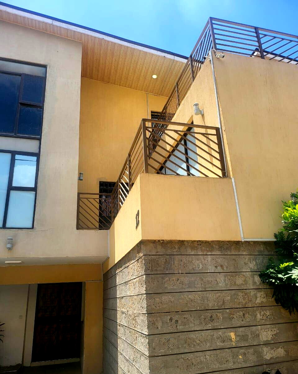 4BR Townhouse Overlooking Nairobi National Park - Syokimau