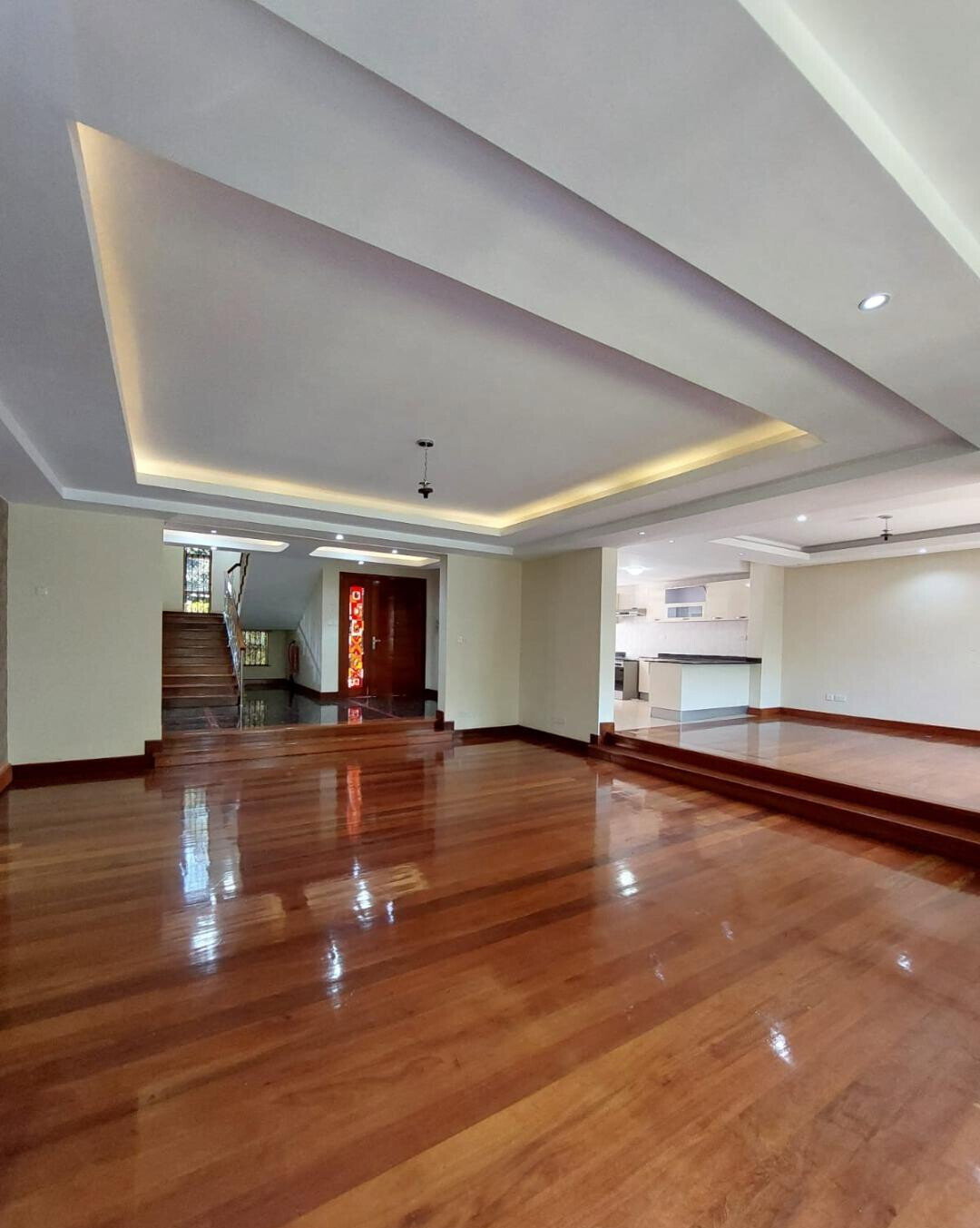 5-Ensuite Townhouse with Home Office & Gym - Lavington