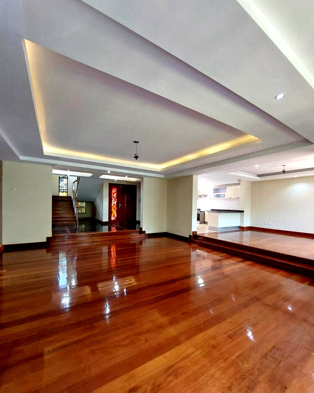 5-Ensuite Townhouse with Home Office & Gym - Lavington