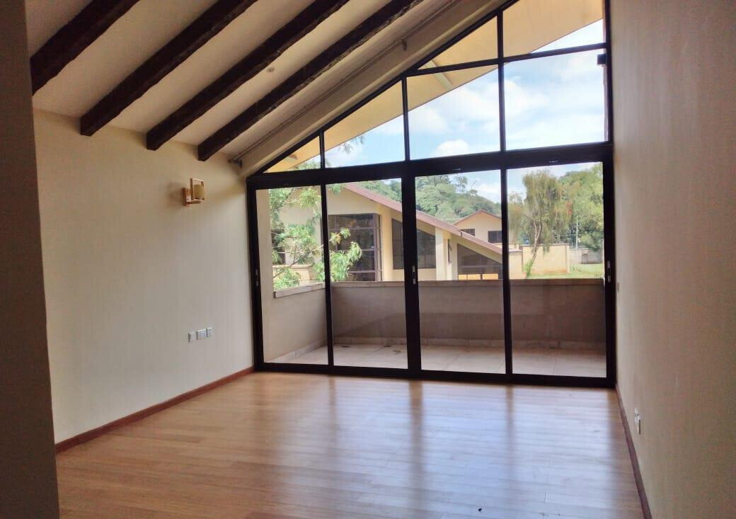Private Retreat Townhouse with Clubhouse & Sauna – Karen