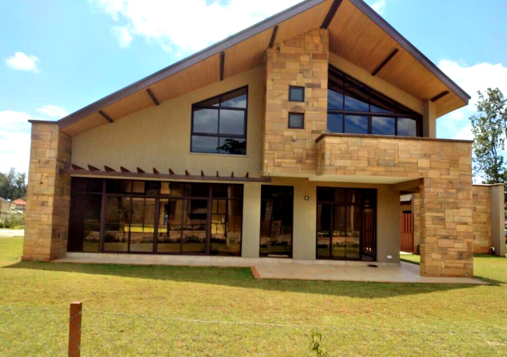 Private Retreat Townhouse with Clubhouse & Sauna – Karen