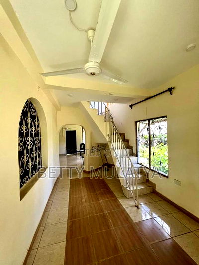 2bdrm Villa in P.K Estate, Malindi for sale - Image 14