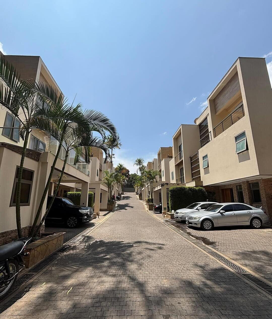 4BR Villa with DSQ, Pool & Clubhouse - Kileleshwa