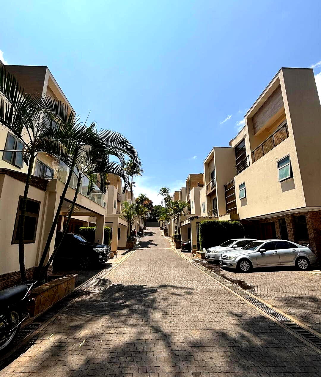 4BR Villa with DSQ, Pool & Clubhouse - Kileleshwa