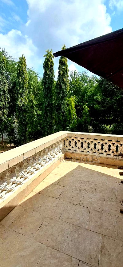 3bdrm Maisonette in Kikambala for sale - Image 3