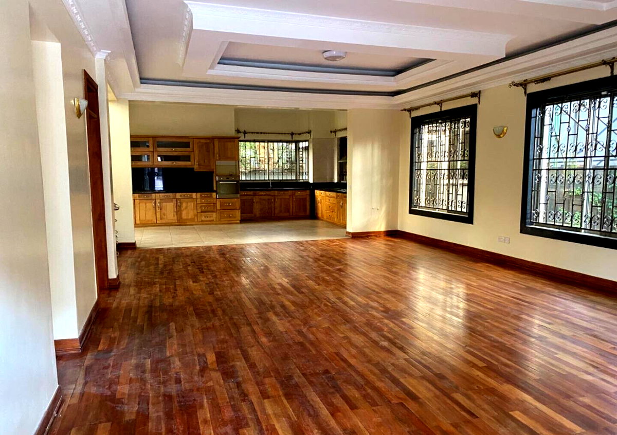 5-Bed Townhouse with Pool & Gym Access - Westlands