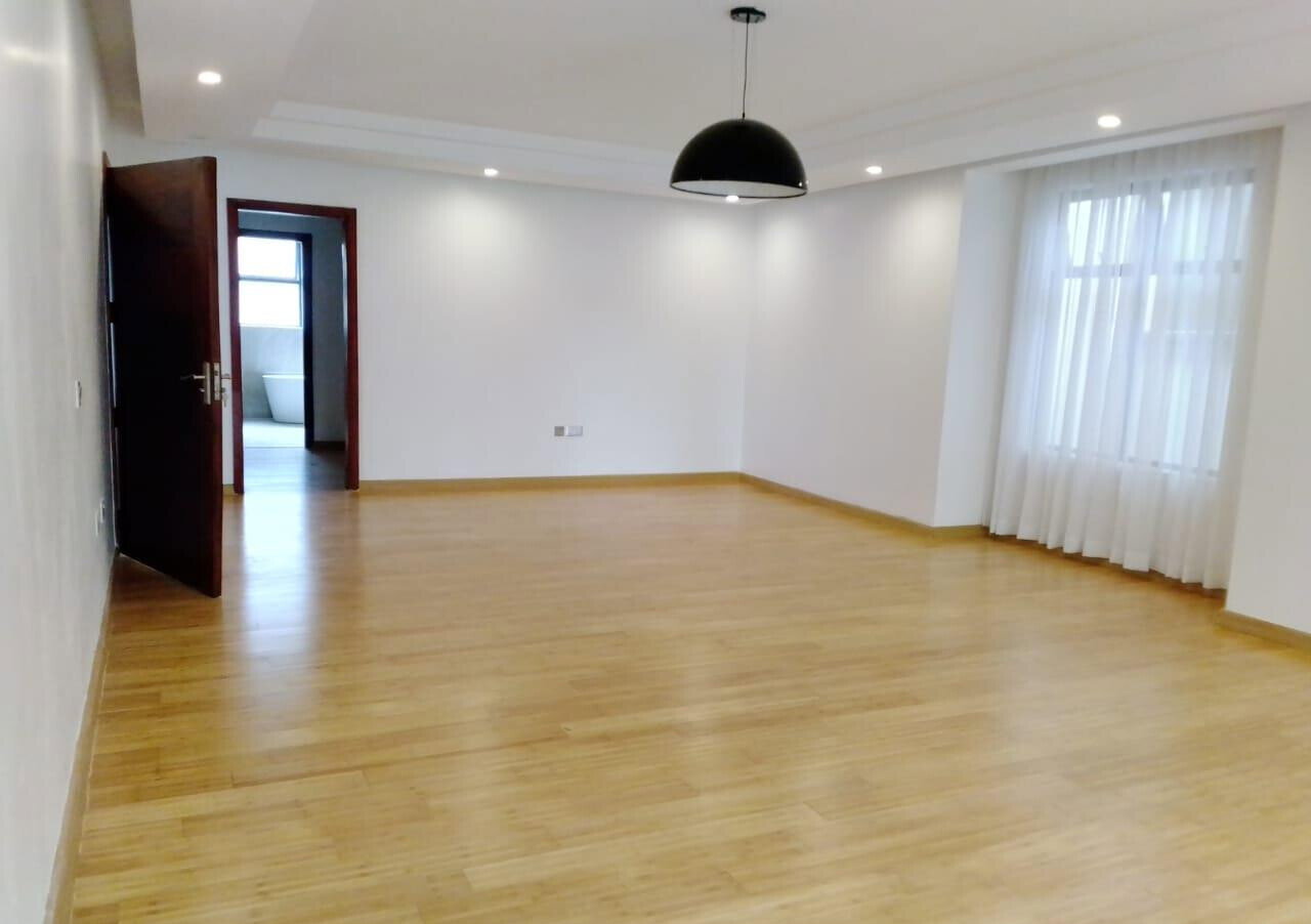 5-Bed Townhouse with Study & Modern Finishes - Lavington
