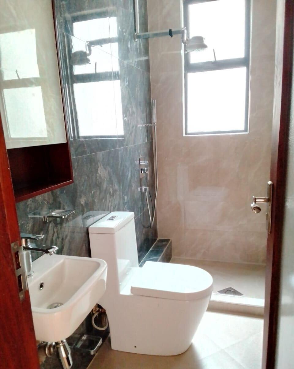 5-Bed Townhouse with Study & Modern Finishes - Lavington