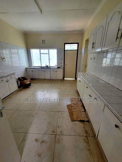 Prime Commercial Plot for Sale - Image 9