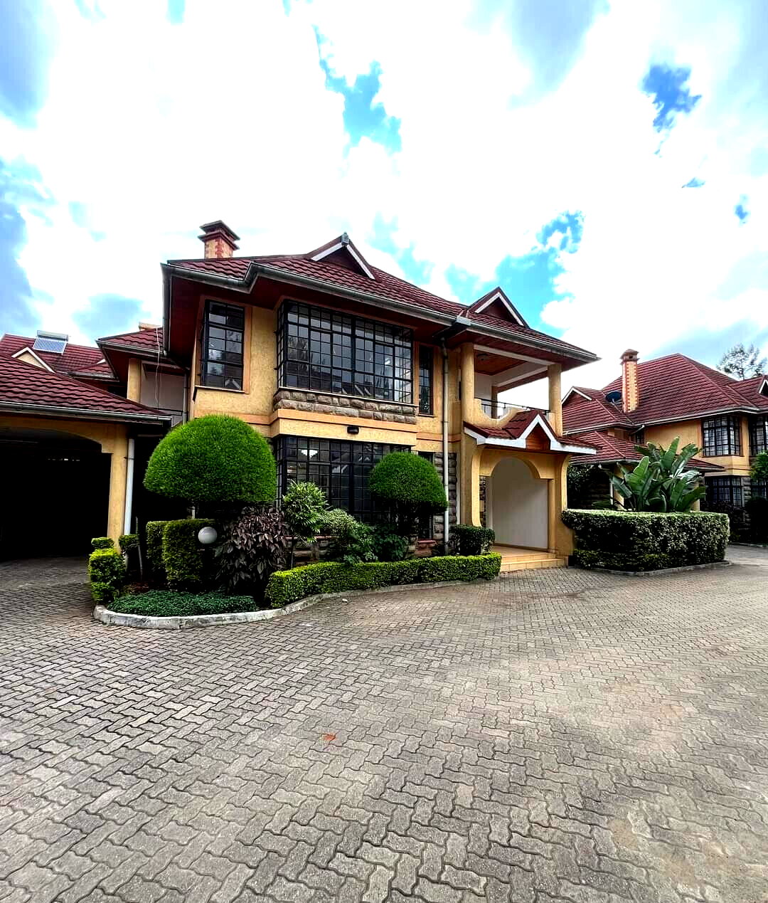 5BR All-Ensuite Townhouse with DSQ in Gated 6-Unit Estate - Kileleshwa