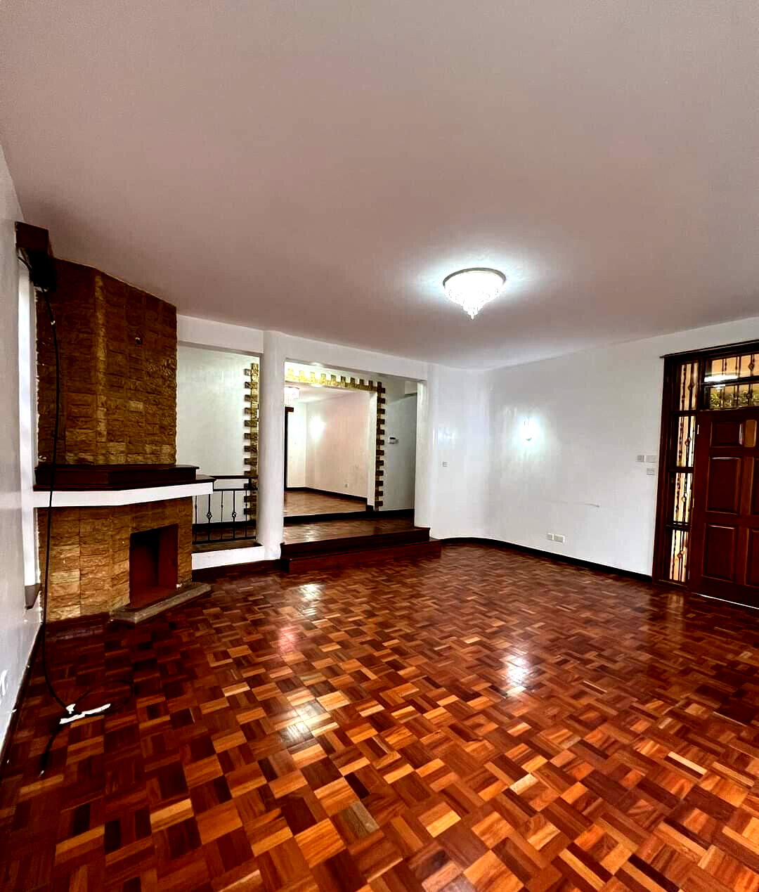 5BR All-Ensuite Townhouse with DSQ in Gated 6-Unit Estate - Kileleshwa