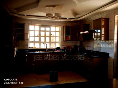 Furnished 5bdrm Mansion in Utawala, Nairobi Central for sale - Image 4
