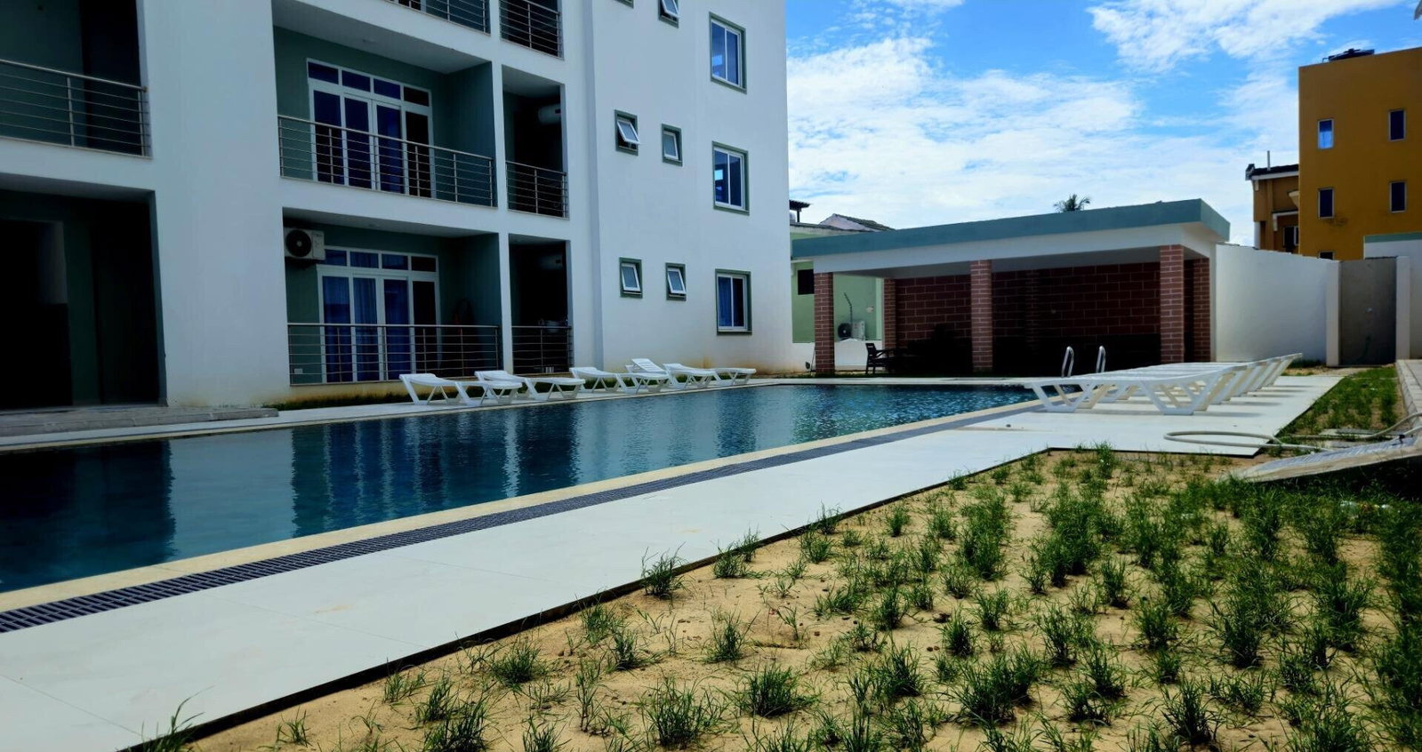2BR All-Ensuite with Walk-In Closet & Pool - Nyali
