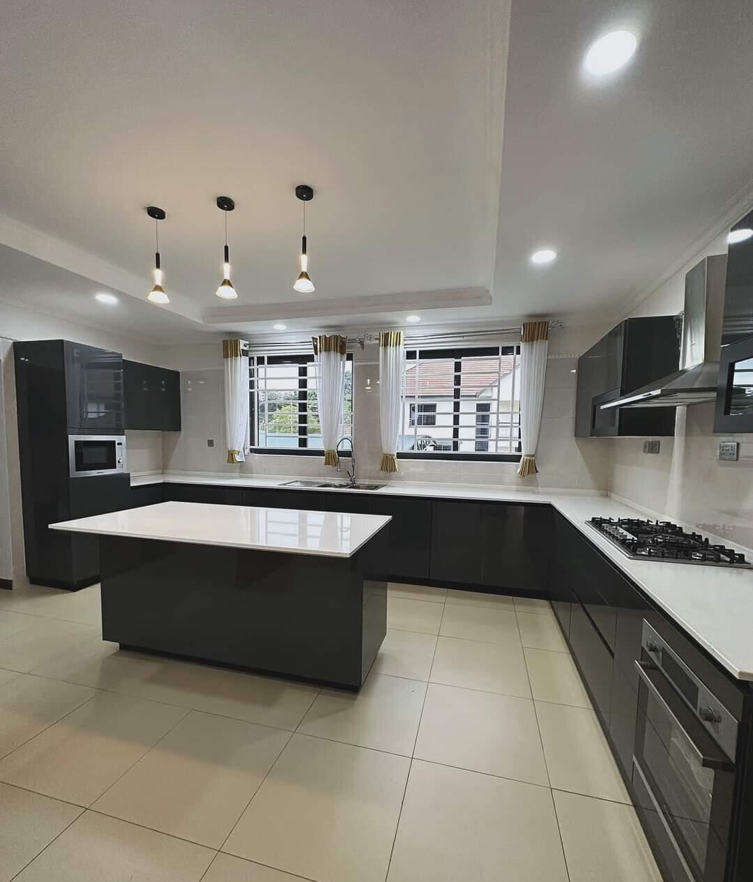 New 4BR All-Ensuite Townhouse with Gym & Borehole - Runda