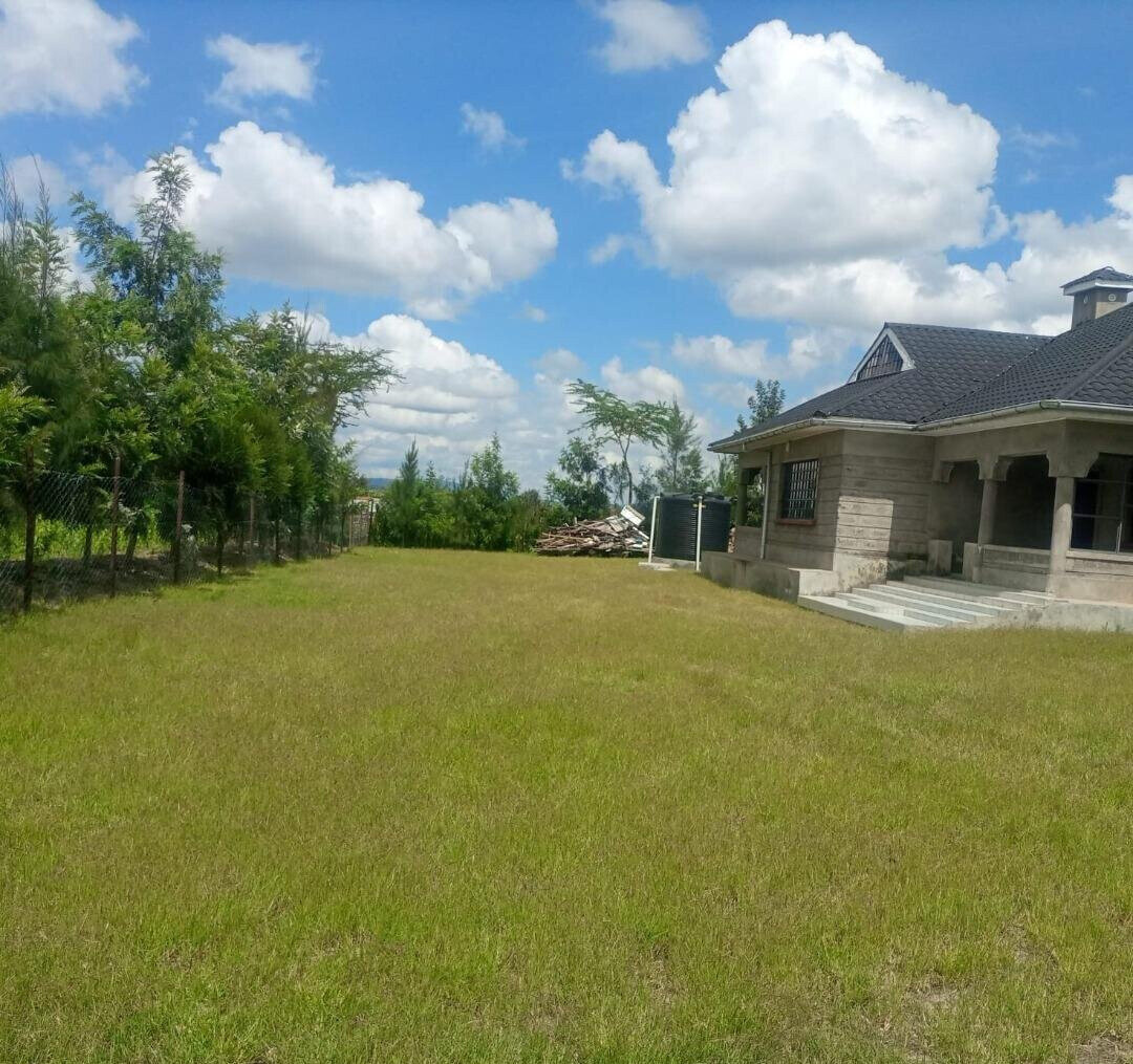 4BR Townhouse with Garden on 1.5 Acres