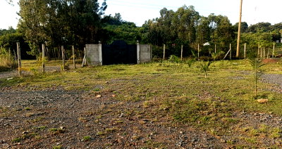 50x100 Plot with Borehole - Kisian