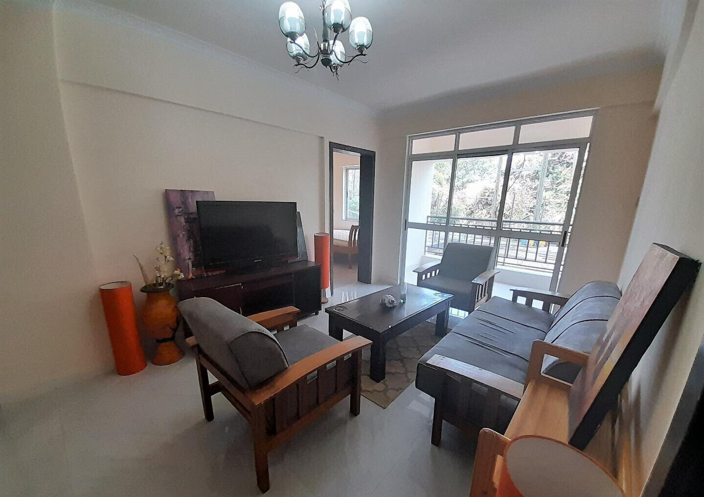 3BR with Walk-In Closet & Extended Balcony - Kileleshwa