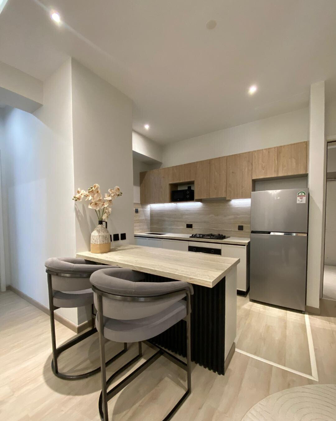 1BR with Heated Infinity Pool & Skyline Views - Westlands