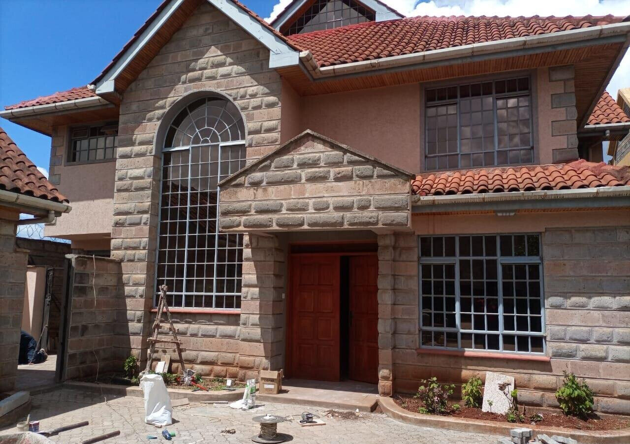 4BR All-Ensuite Townhouse with Jacuzzi & 30K Tank - Ruiru