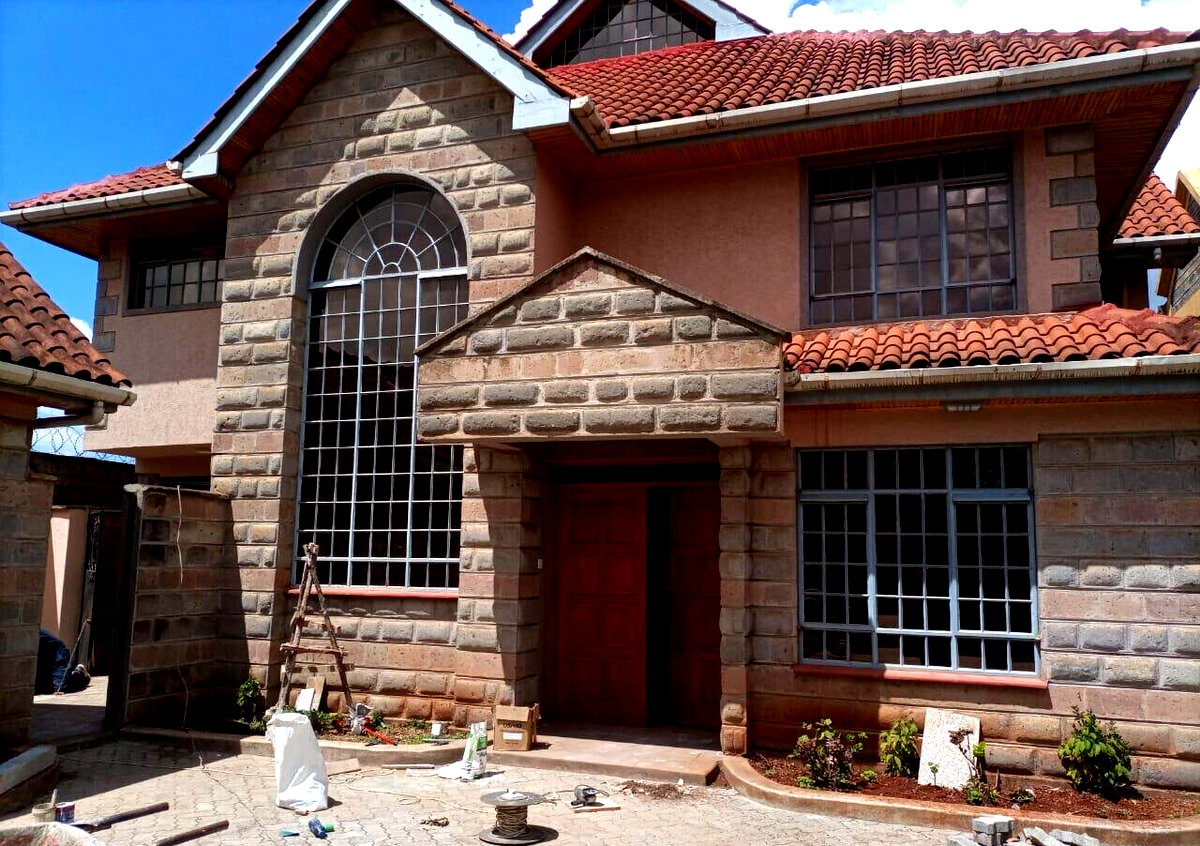 4BR All-Ensuite Townhouse with Jacuzzi & 30K Tank - Ruiru