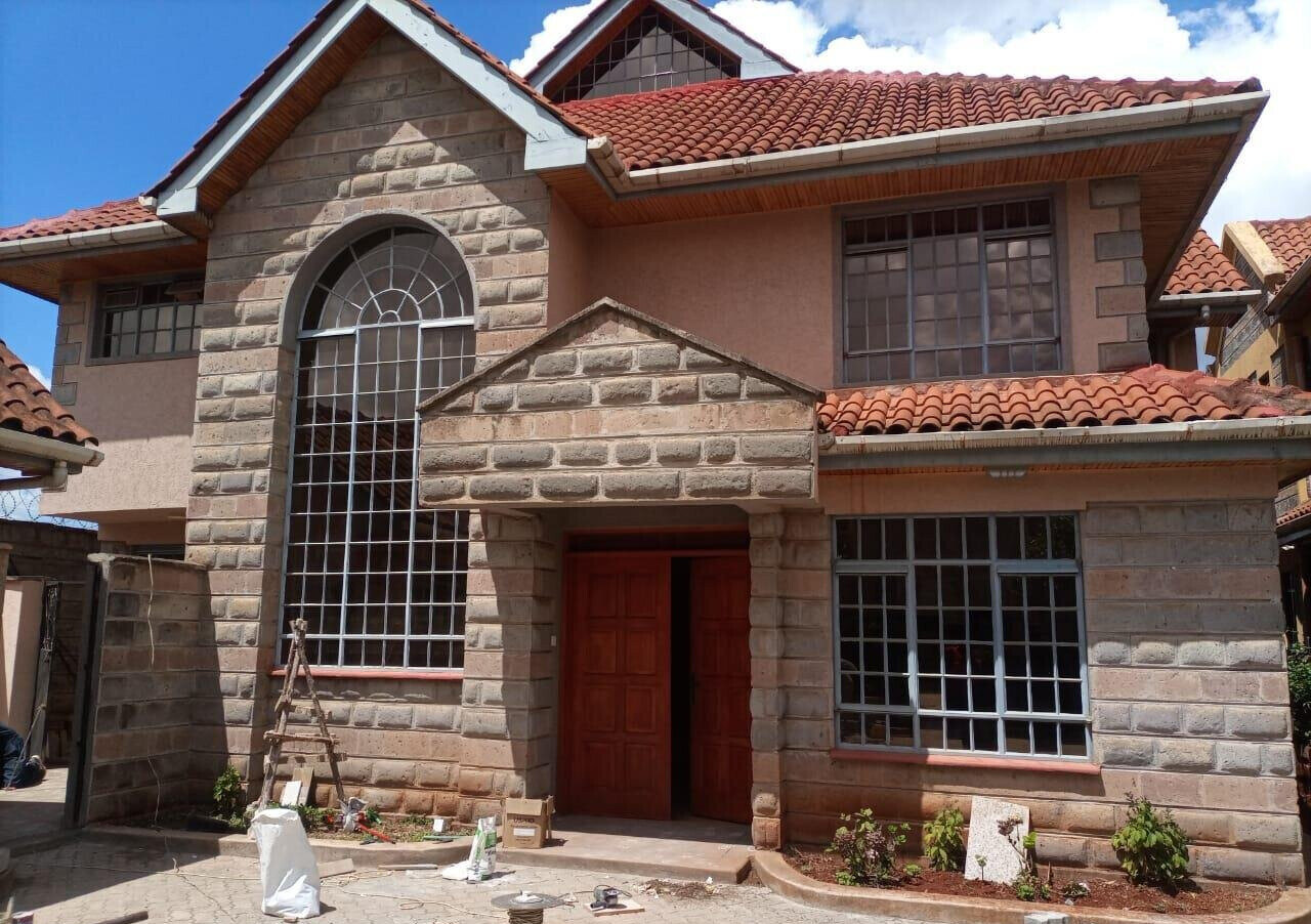 4BR All-Ensuite Townhouse with Jacuzzi & 30K Tank - Ruiru