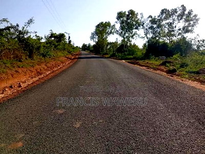 6 Acres at KSH 1.3M Each,In Mananja, Kenol-Makutano Highway. - Image 1