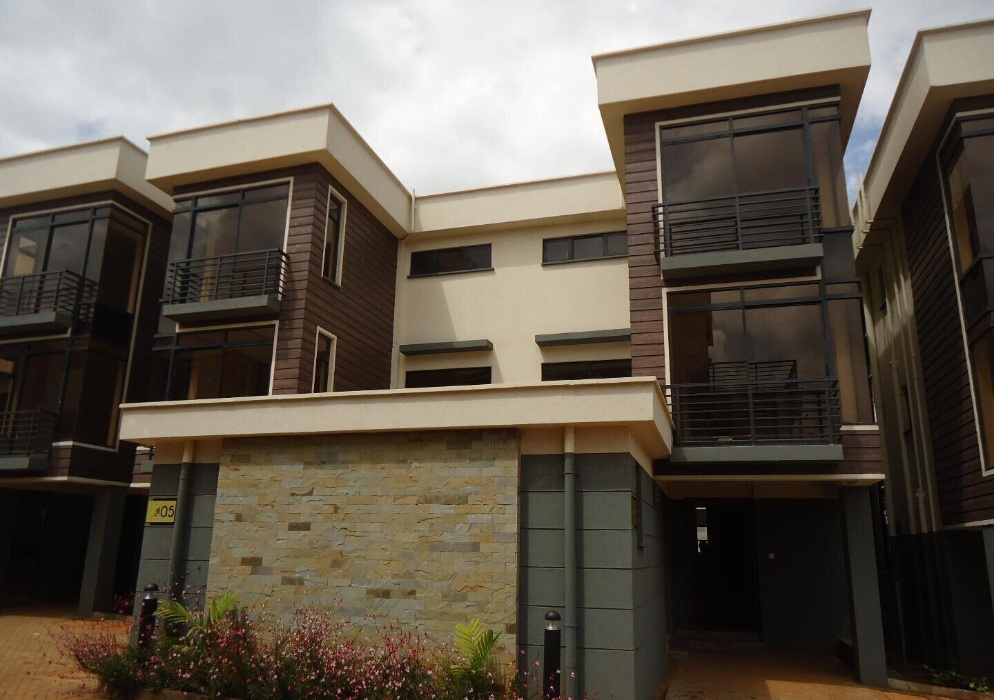 4BR Townhouse with DSQ & Borehole - Loresho