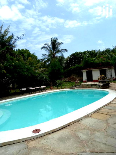 For Sale 4 Bedrooms Massionate Malindi - Image 10