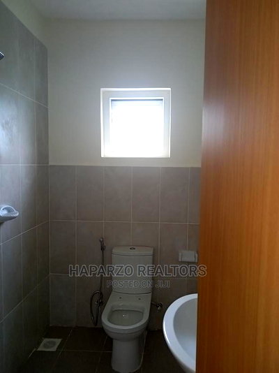 3bdrm Apartment in Westlands, Raphta Road Area for Rent - Image 4