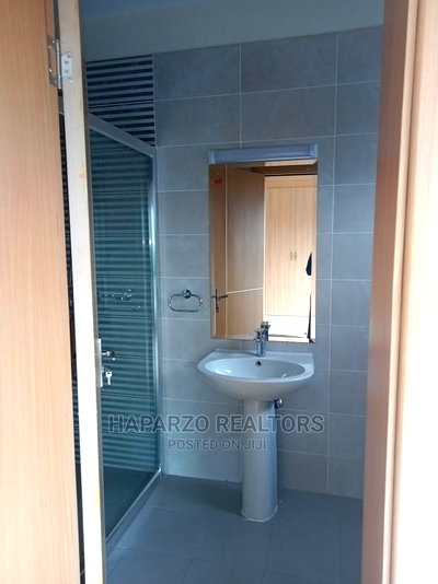 3bdrm Apartment in Westlands, Raphta Road Area for Rent - Image 6