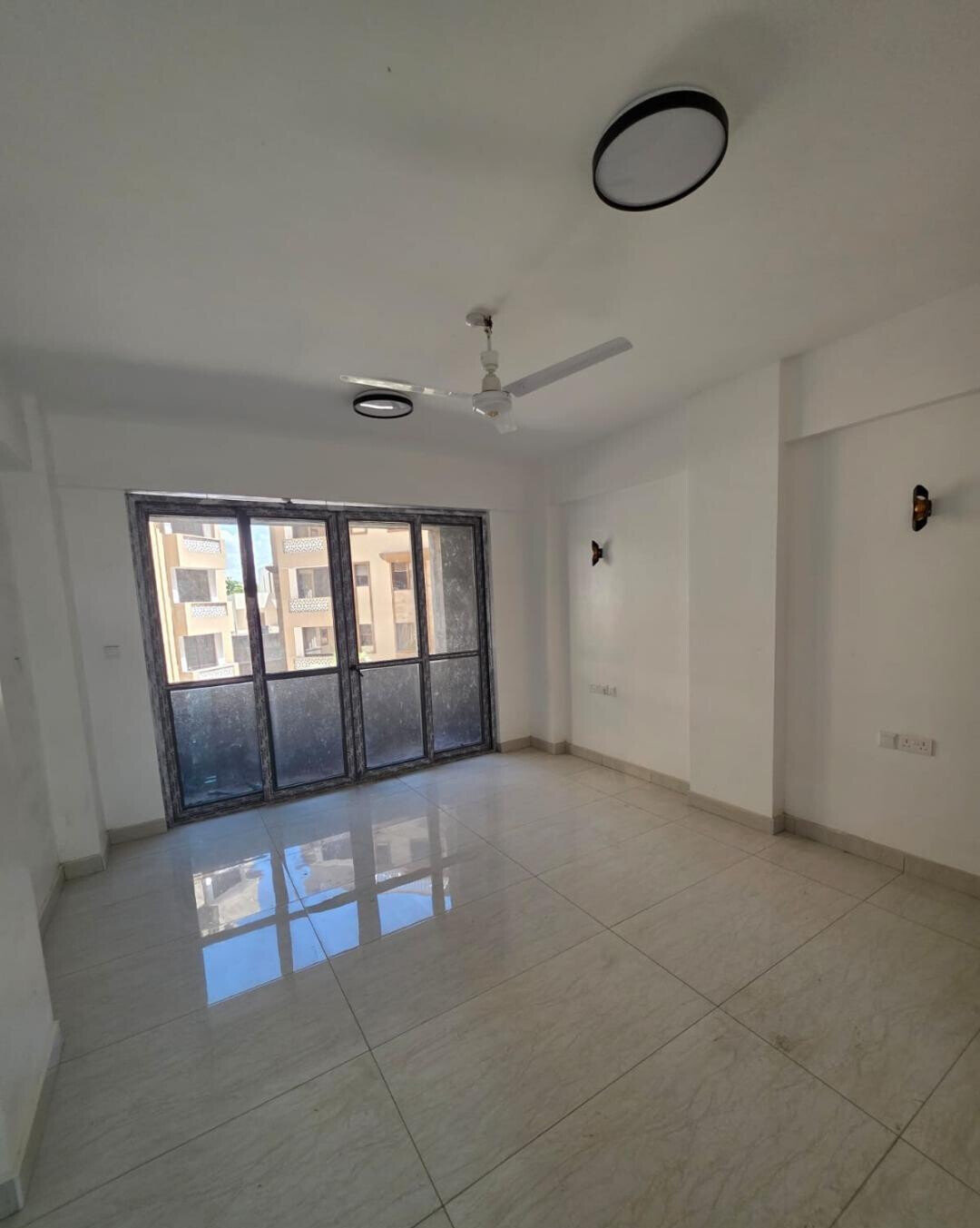 3BR Ultra-Modern Apartment with DSQ Near Nyali Golf Club