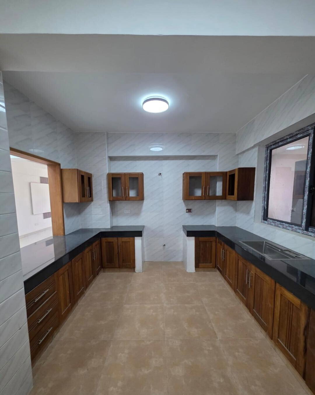 3BR Ultra-Modern Apartment with DSQ Near Nyali Golf Club