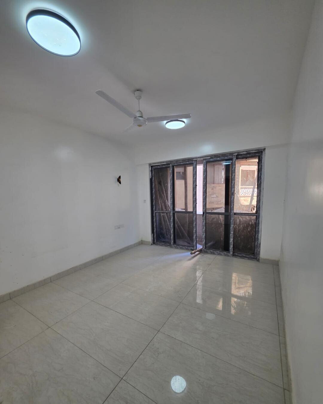 3BR Ultra-Modern Apartment with DSQ Near Nyali Golf Club