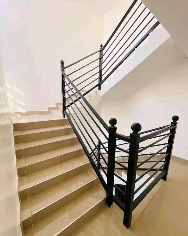 4BR Flat Roof Townhouse with Rooftop Terrace & DSQ - Kitengela