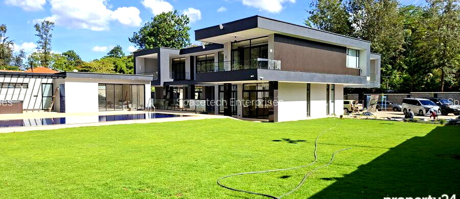 5BR Ambassadorial Residence at KSh 9K